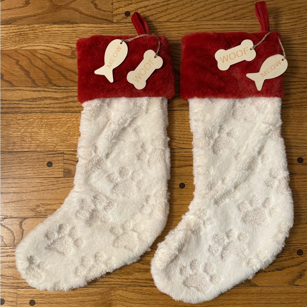 Like new paw print stockings